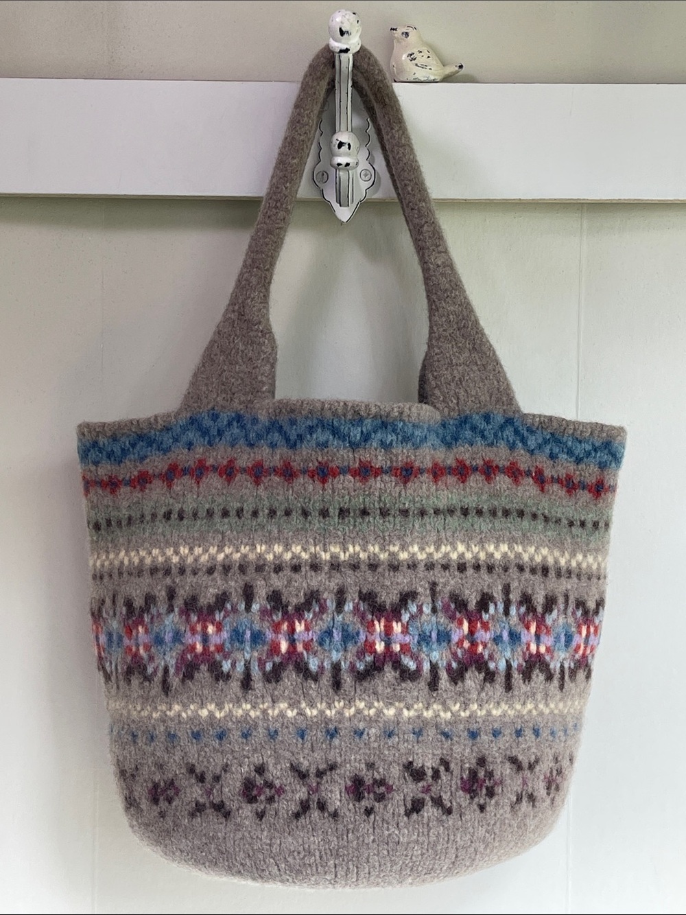 Rugby Ralph Lauren %100 Lamb Wool Classic Fair Isle Pattern Hand Knitted Bag - Picture 5 of 17